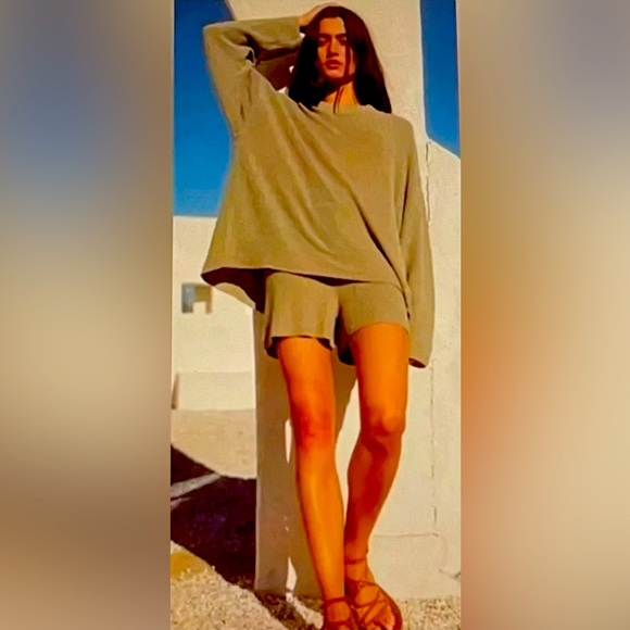 Casual Tan Women's Top - Picture 1 of 12